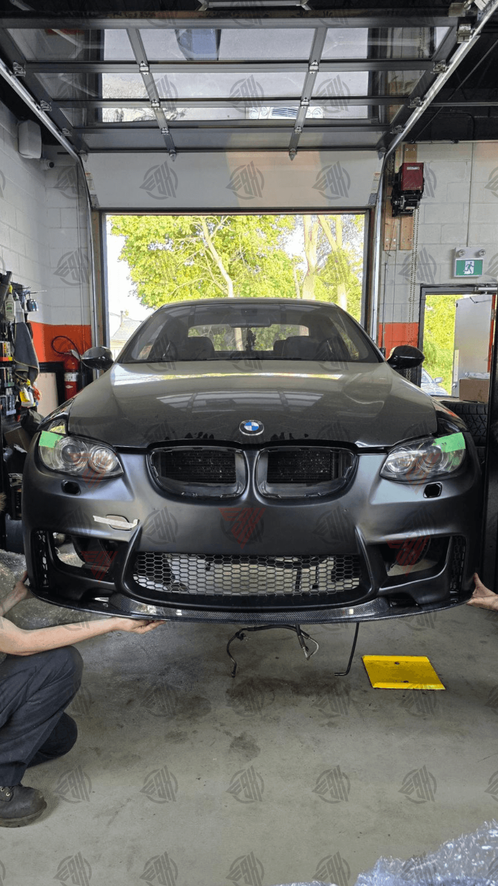 1M Style E92/E93 3 Series Front Bumper w/ CarbonFront Lip
