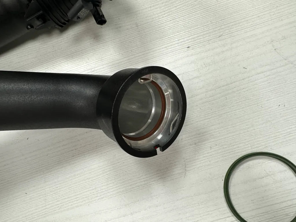 G-B58N charge pipe ( gen3) X5/X6/X7 Lci G60 540 G70 735 740