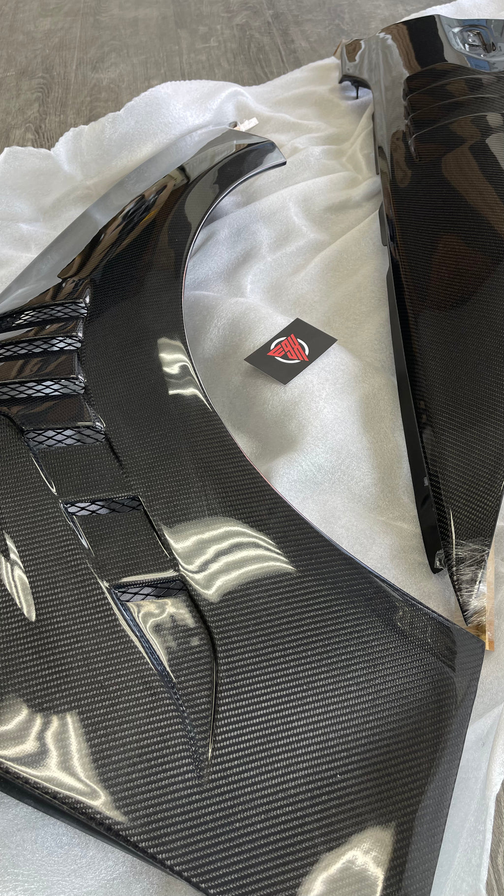 F87 M2/M2C Carbon Fibre Vented Fenders