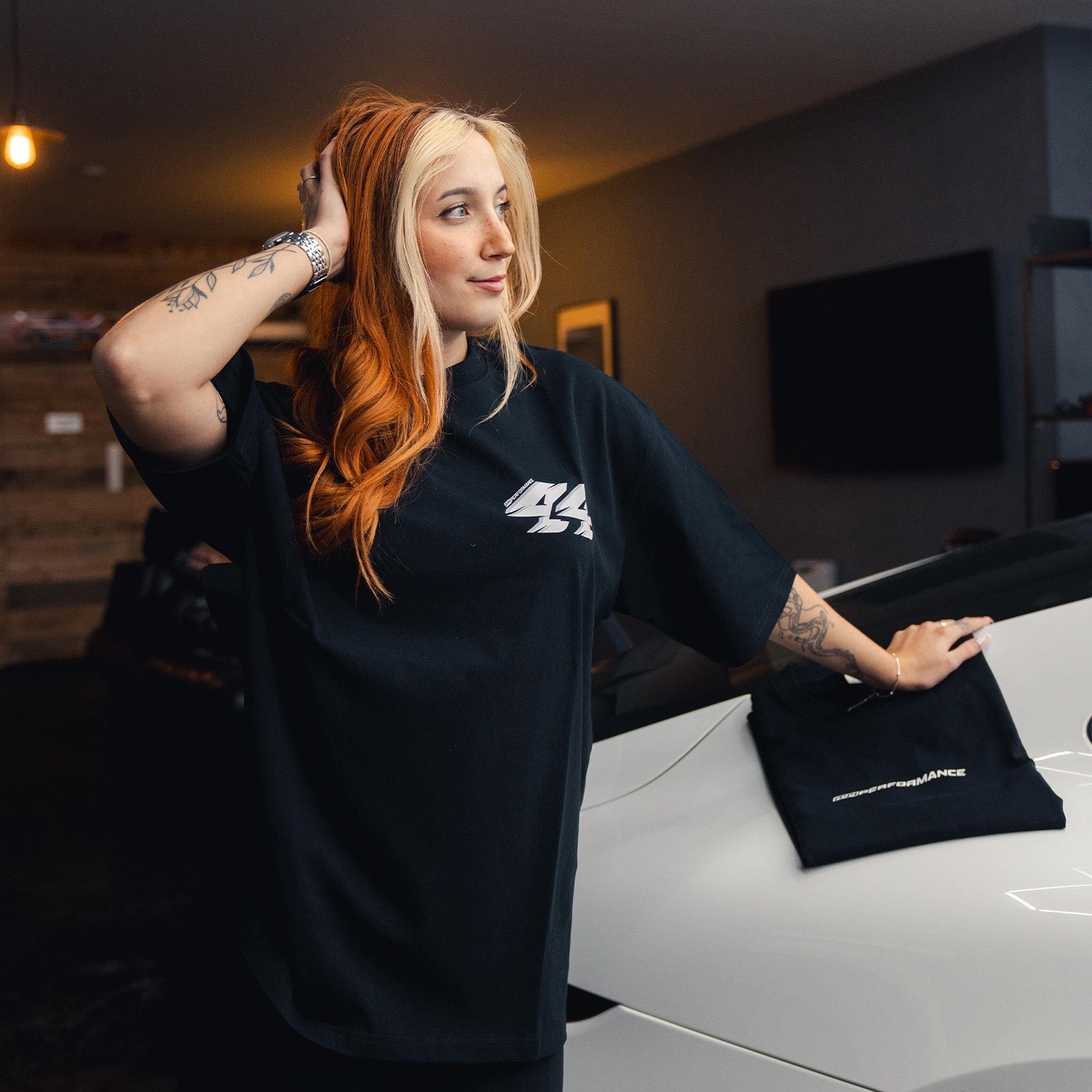 R44 Performance West Palm Beach Tee In Black
