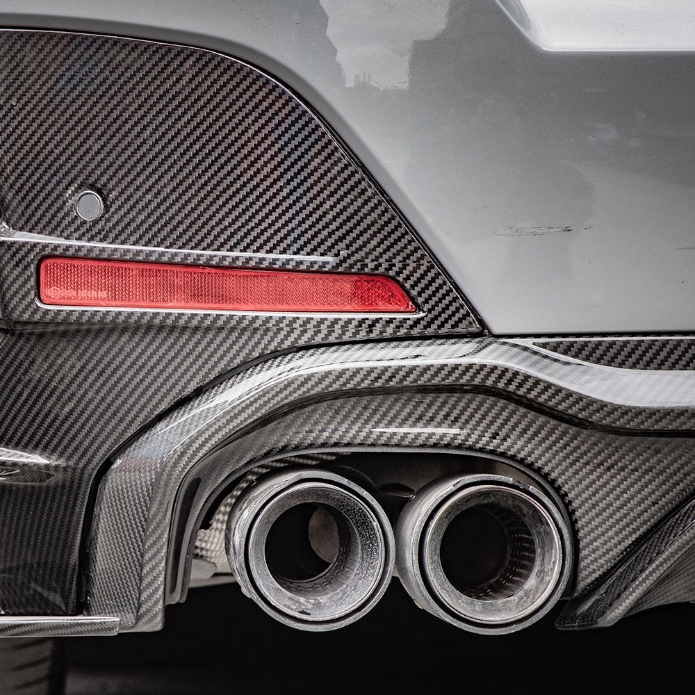 SooQoo BMW 4 Series G26 Rear Diffuser Dual Tips In Gloss Carbon Fibre