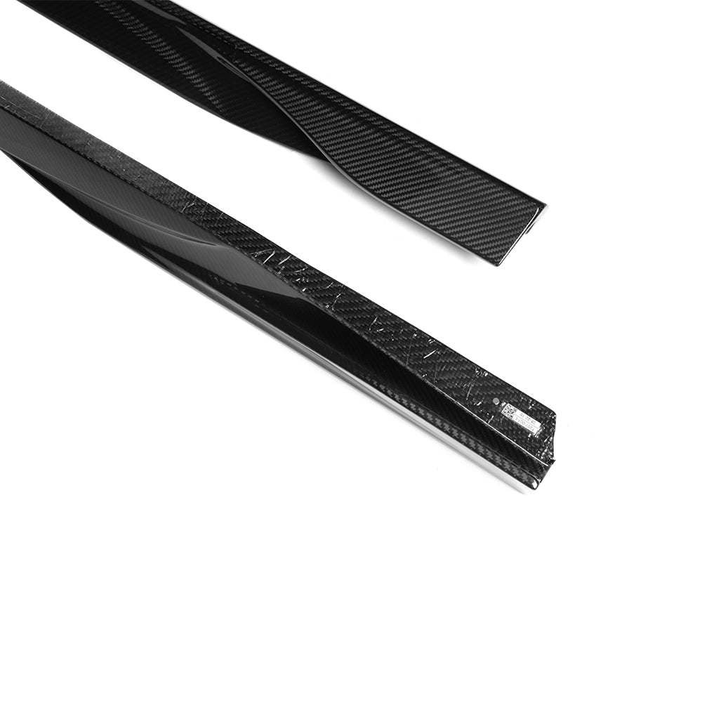 SooQoo BMW i4 G26 Side Skirt In Gloss Carbon Fibre
