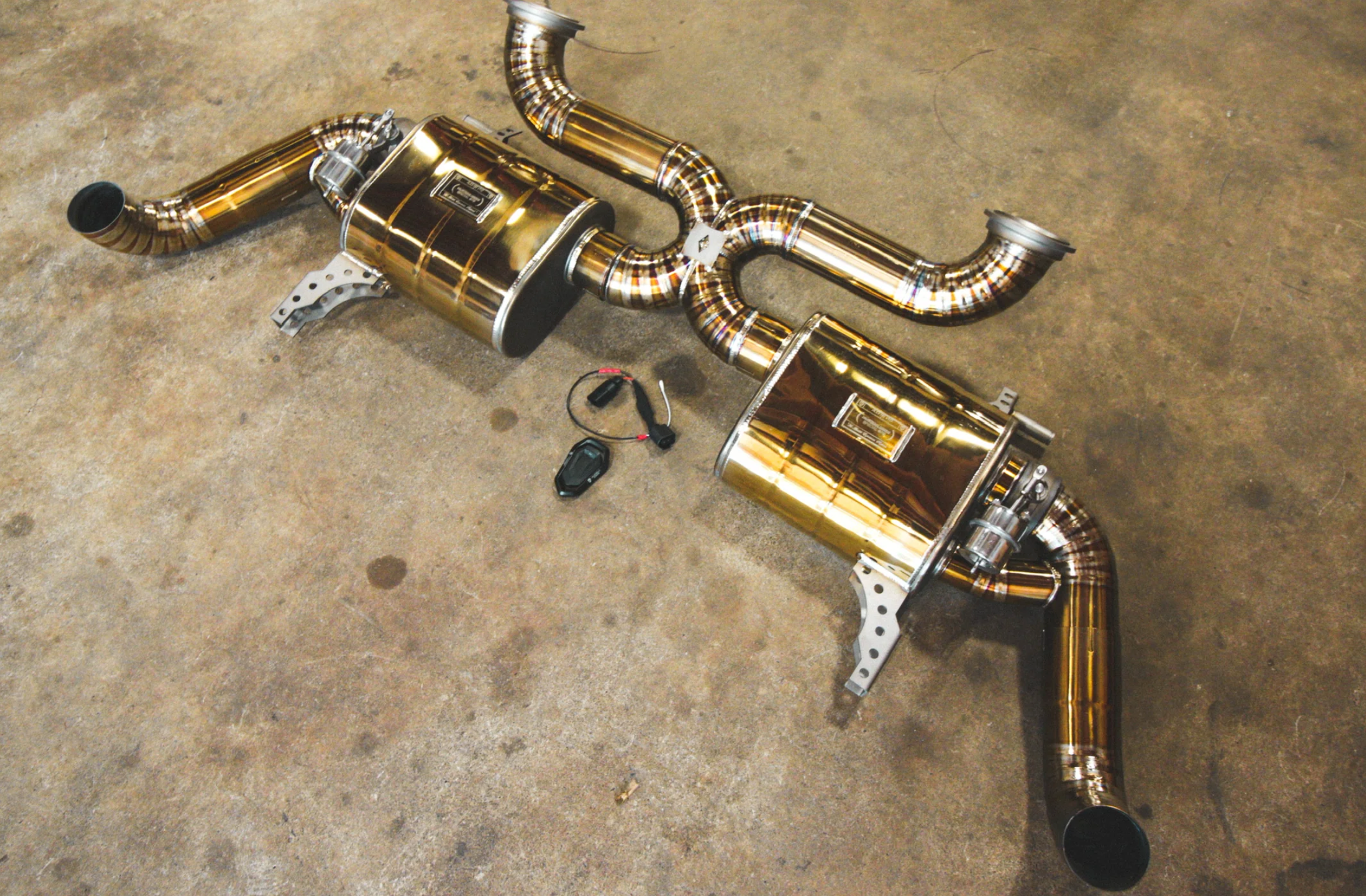Audi R8 V8 / V10 Valved Sport Exhaust System