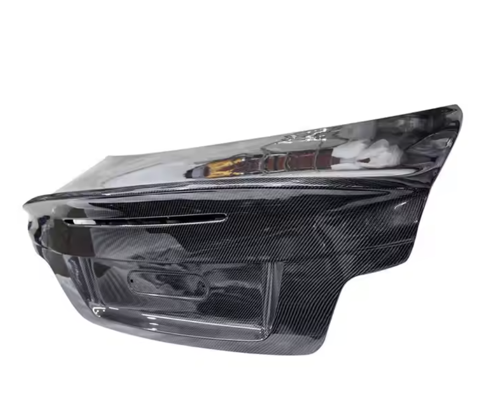 E82 CSL Carbon Fibre Trunk