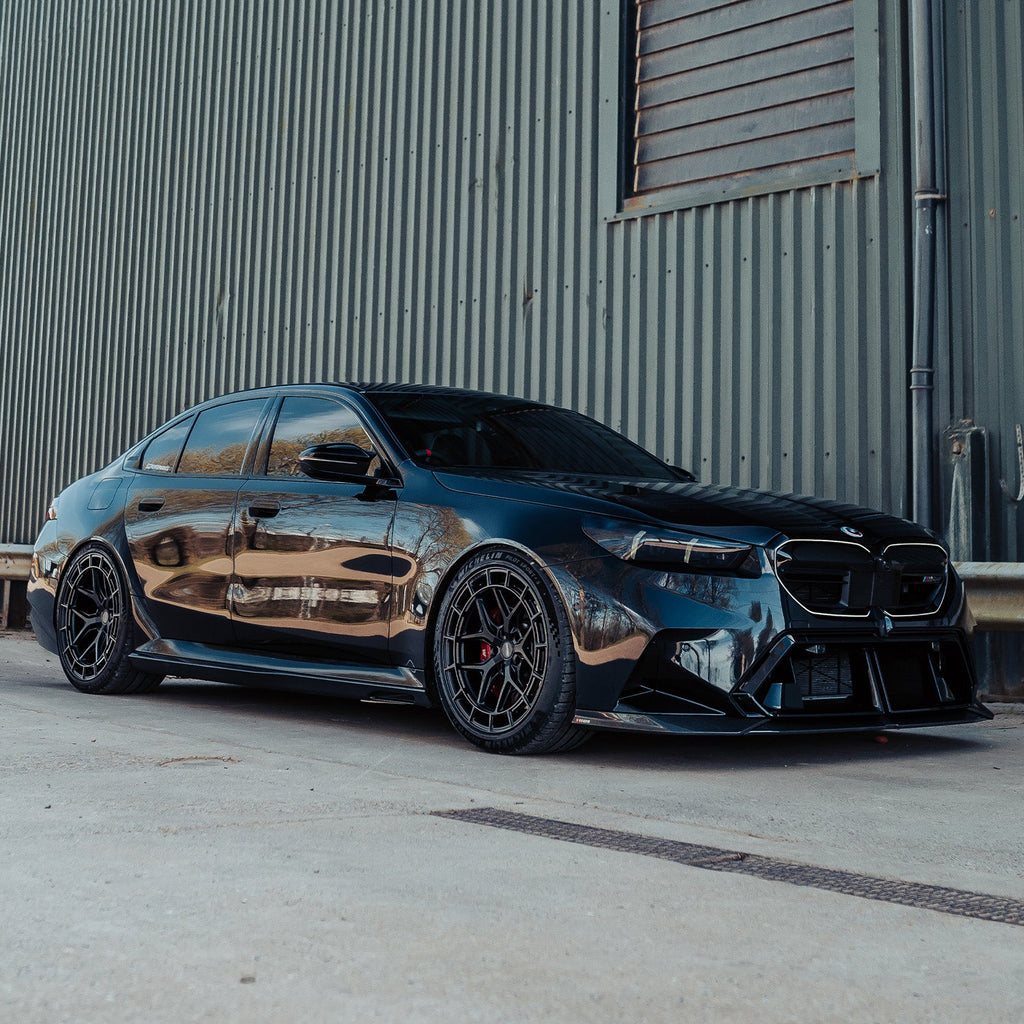 SooQoo BMW G90 & G99 M5 SQ-A Front Splitter In Gloss Carbon Fibre