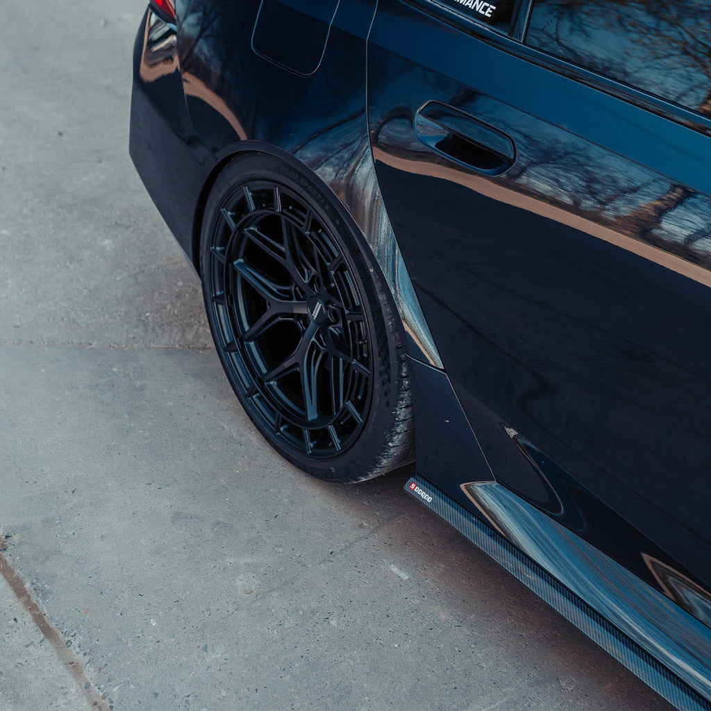 SooQoo BMW G90 & G99 M5 SQ-A Side Skirts In Gloss Carbon Fibre