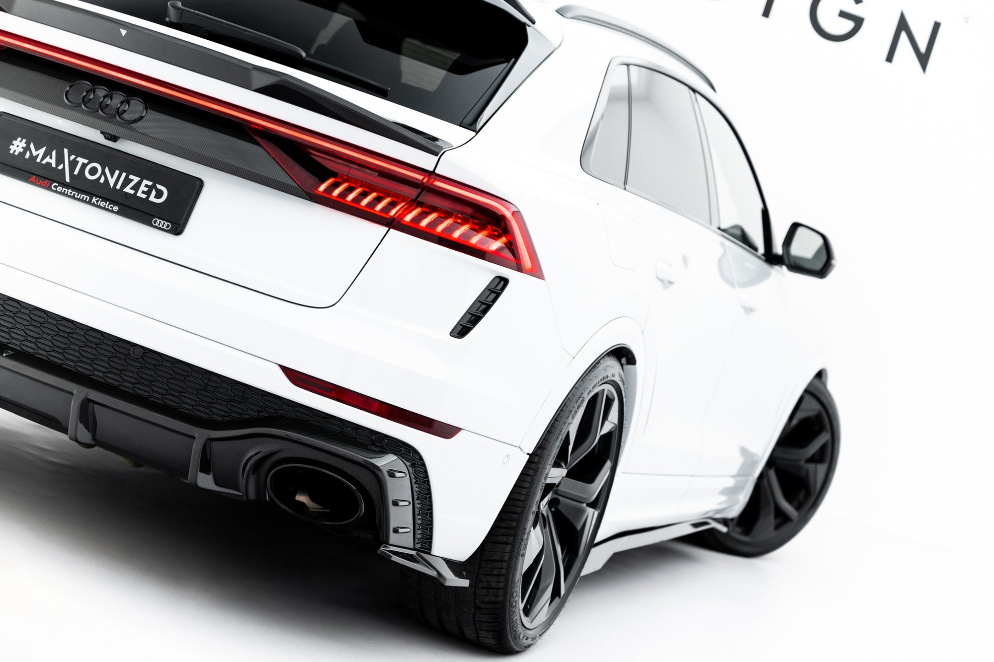 AUDI - RSQ8 - MK1 - CARBON FIBER REAR DIFFUSER