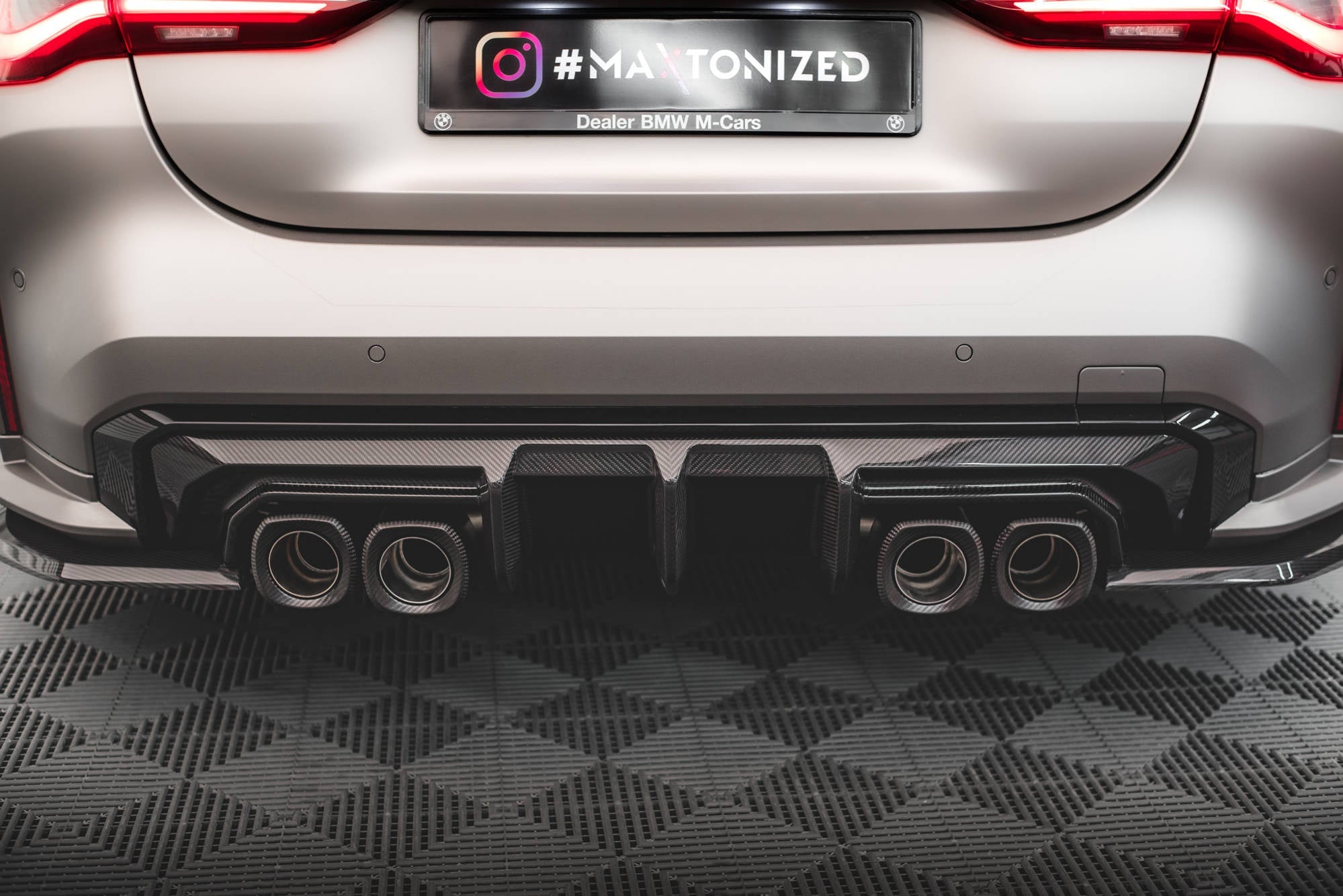 BMW - M3 SEDAN / TOURING G80 / G81 & M4 G82 - CARBON FIBER REAR DIFFUSER