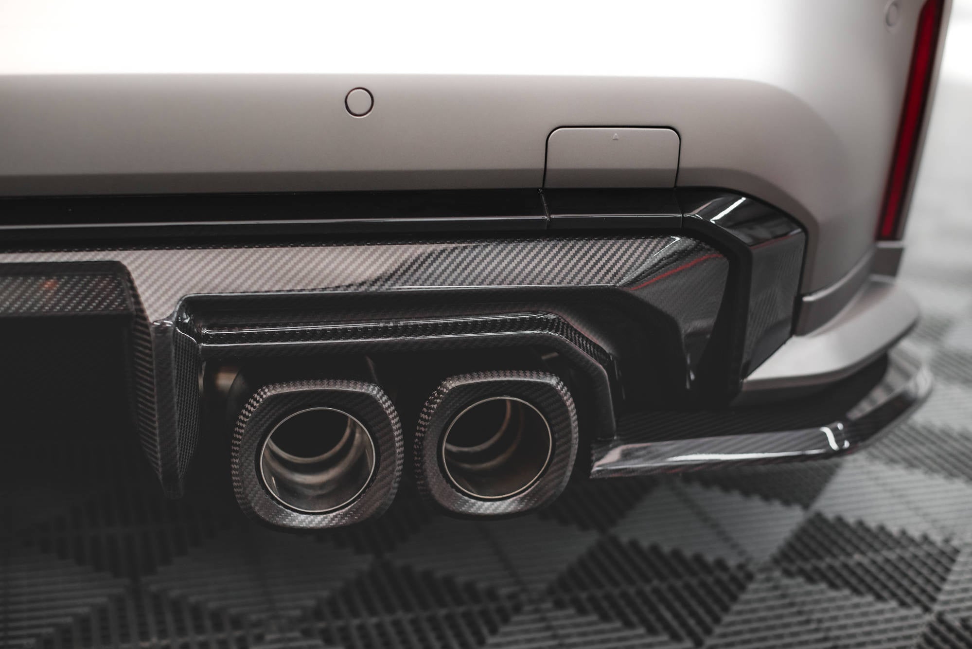 BMW - M3 SEDAN / TOURING G80 / G81 & M4 G82 - CARBON FIBER REAR DIFFUSER