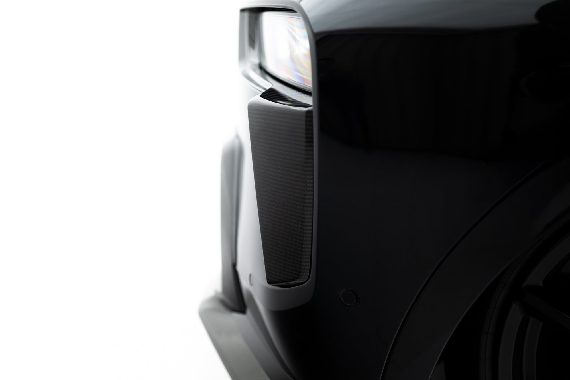 BMW - X7 M-PACK - G07  FACELIFT - CARBON FIBER FRONT BUMPER AIR INTAKES