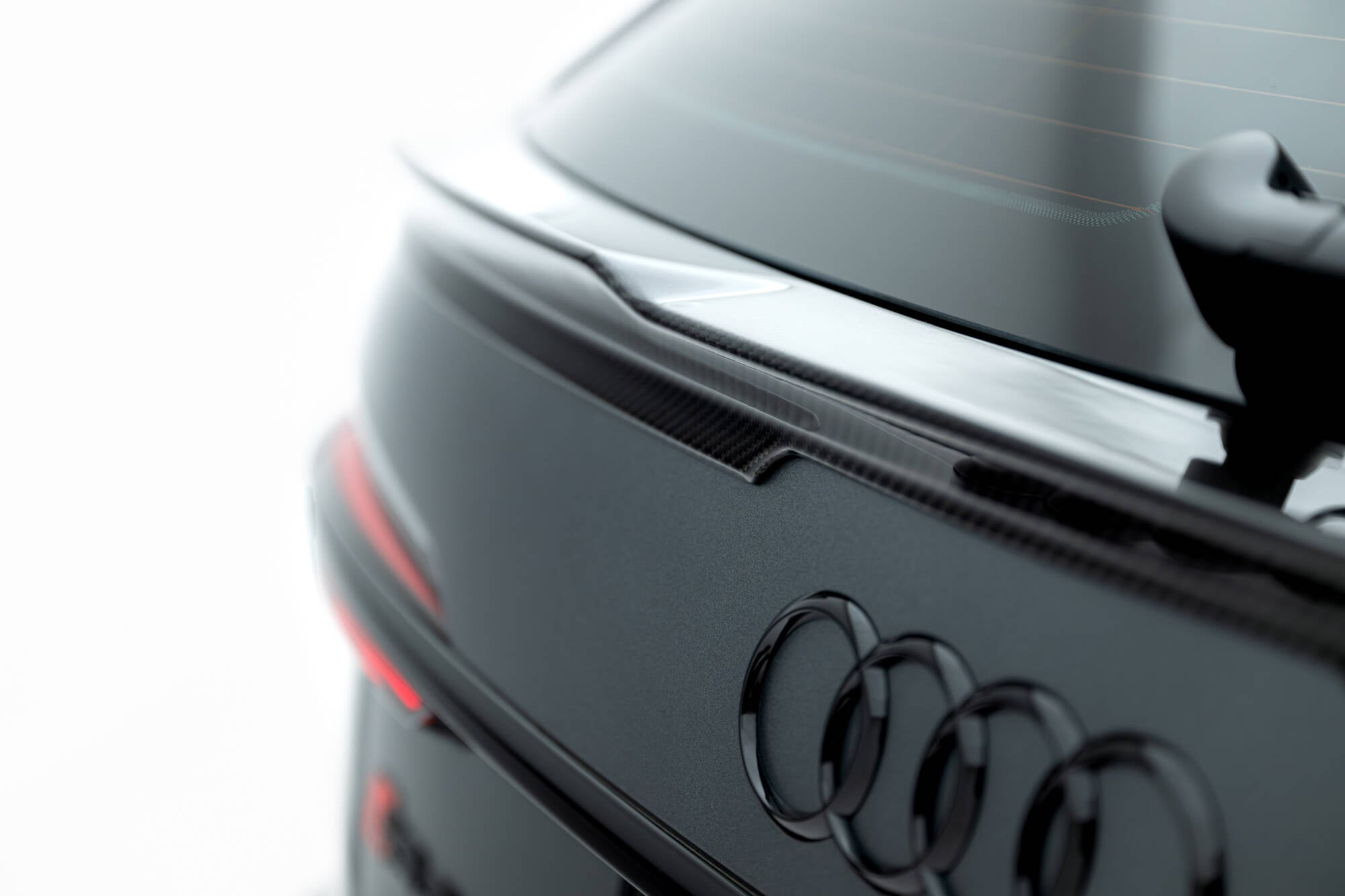 AUDI - RS6 C8 - SET OF CARBON FIBER SPLITTERS