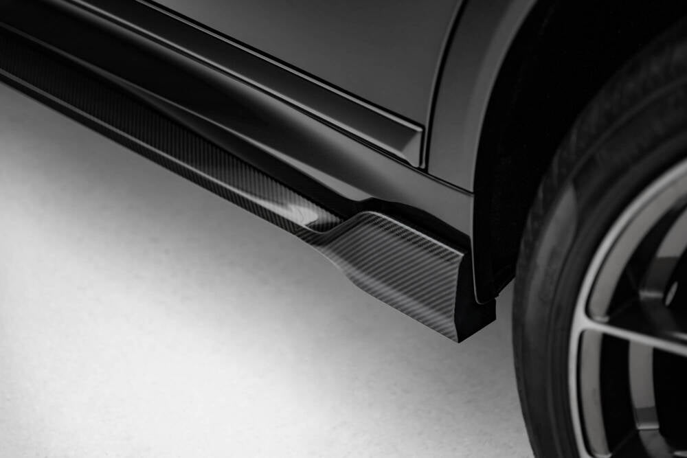 BMW - X7 M-PACK - G07/ G07  FACELIFT - CARBON FIBER SIDE SKIRTS