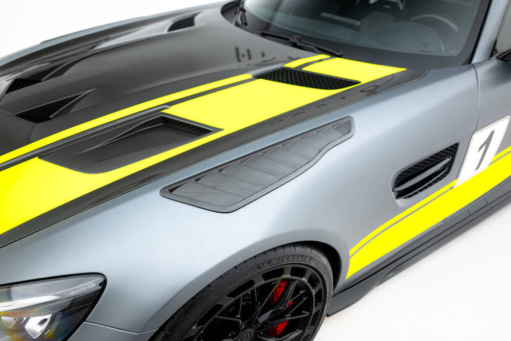 Mercedes - AMG GT C C190 Facelift - Prepreg Carbon Front Fender Side Vents