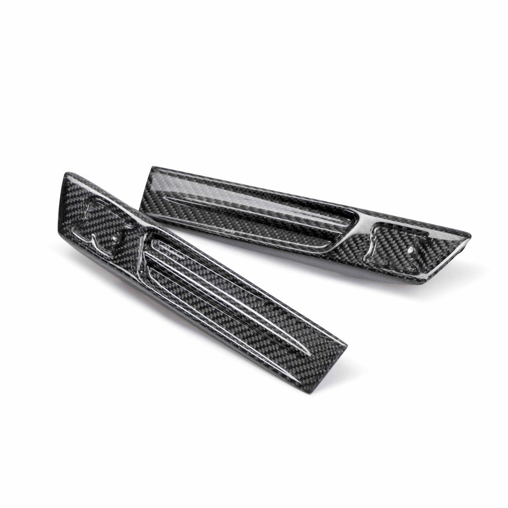 Seibon Carbon Fiber Fender Duct Logo - 2009-2022 Nissan GTR