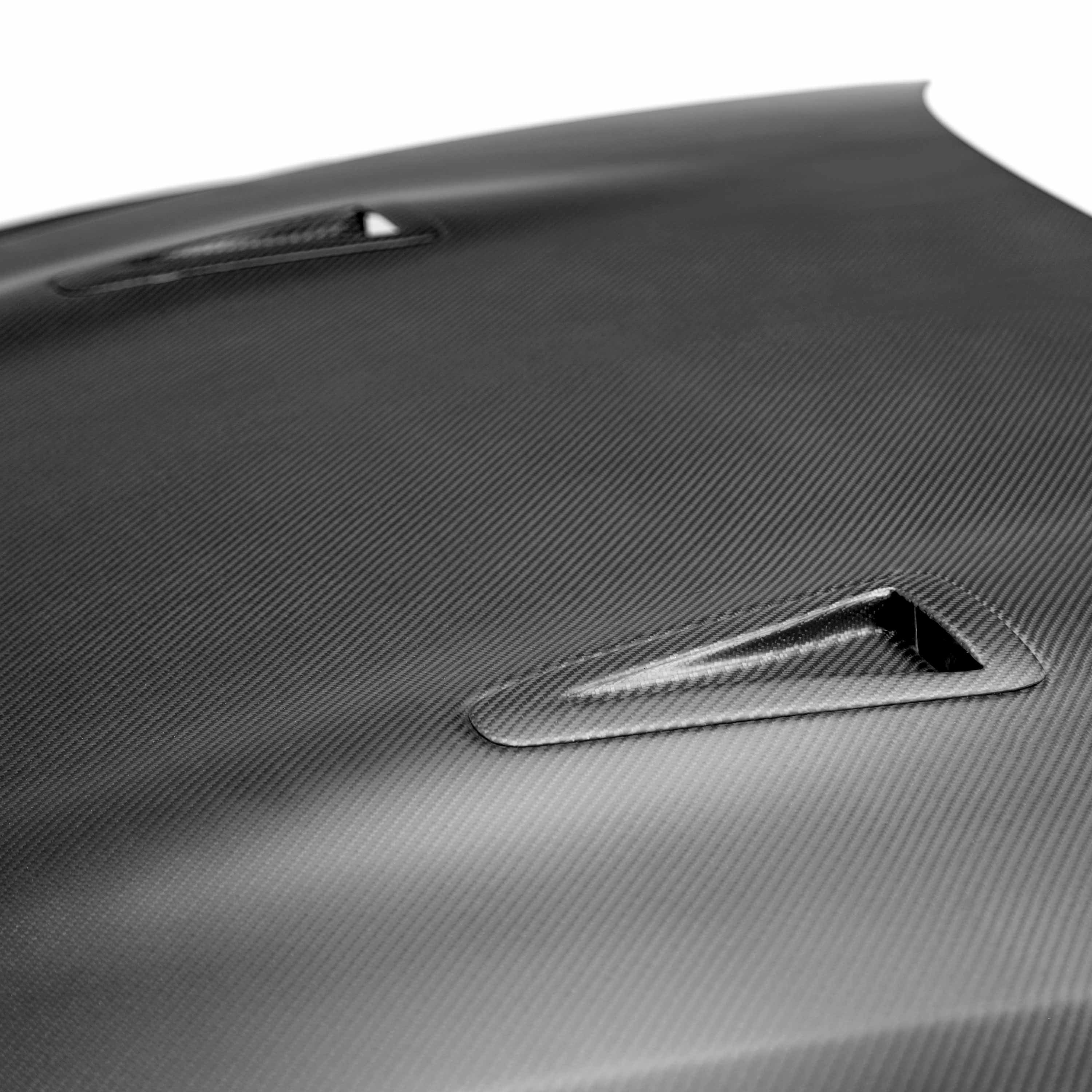 Seibon OEM-Style Dry Carbon Hood - 2009-2016 Nissan GTR