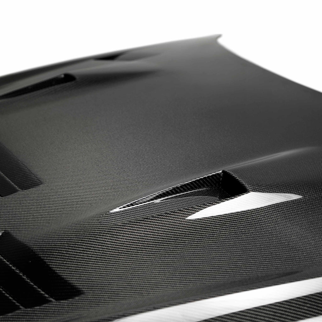 Seibon GTII-Style Carbon Fiber Hood - 2017-2022 Nissan GTR