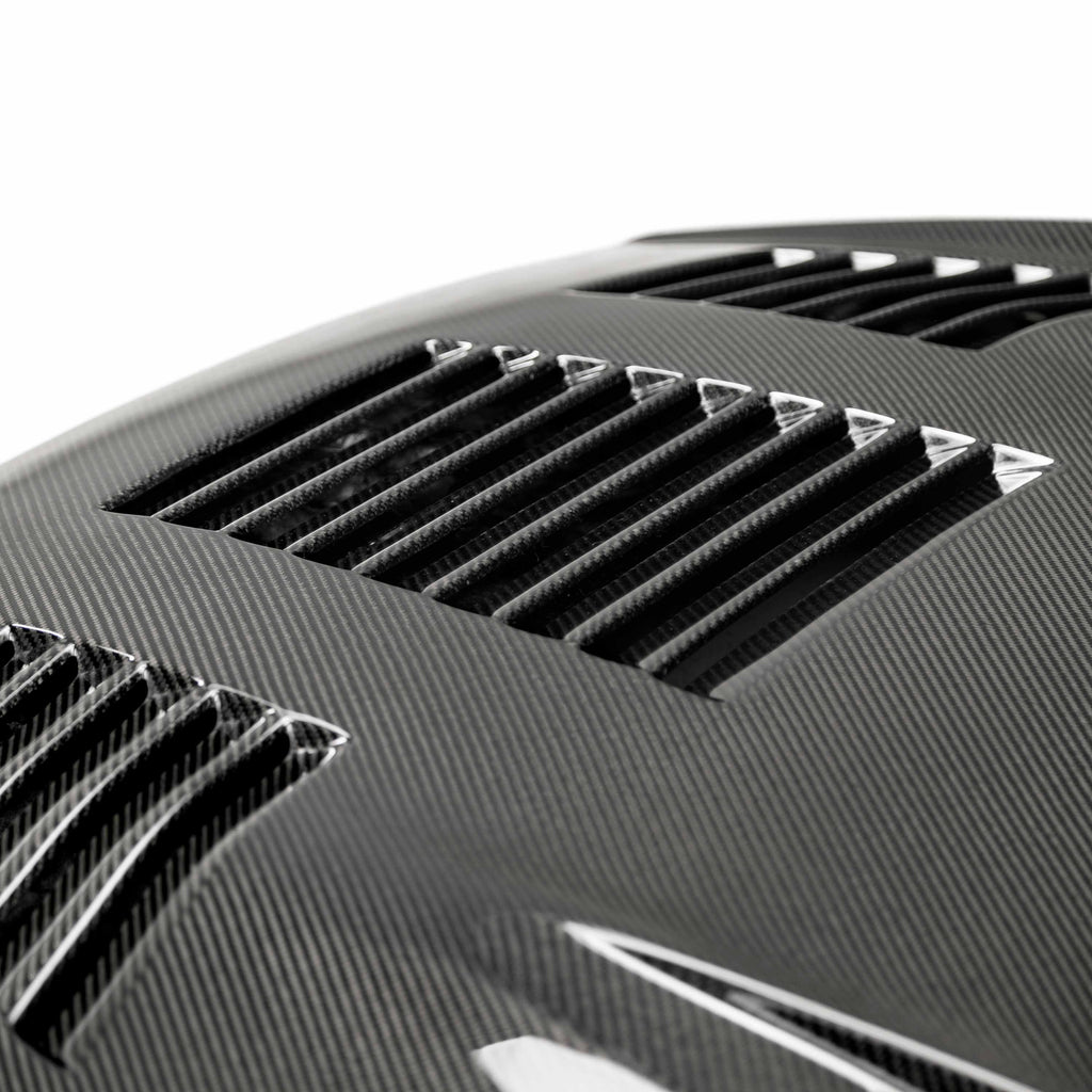Seibon GTII-Style Carbon Fiber Hood - 2017-2022 Nissan GTR