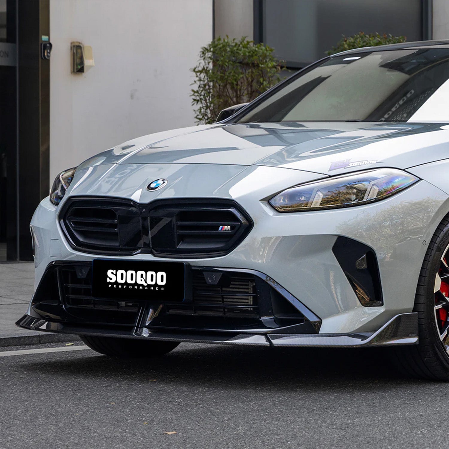 SooQoo BMW F70 1 Series & F74 2 Series Front Splitter In Gloss Carbon Fibre