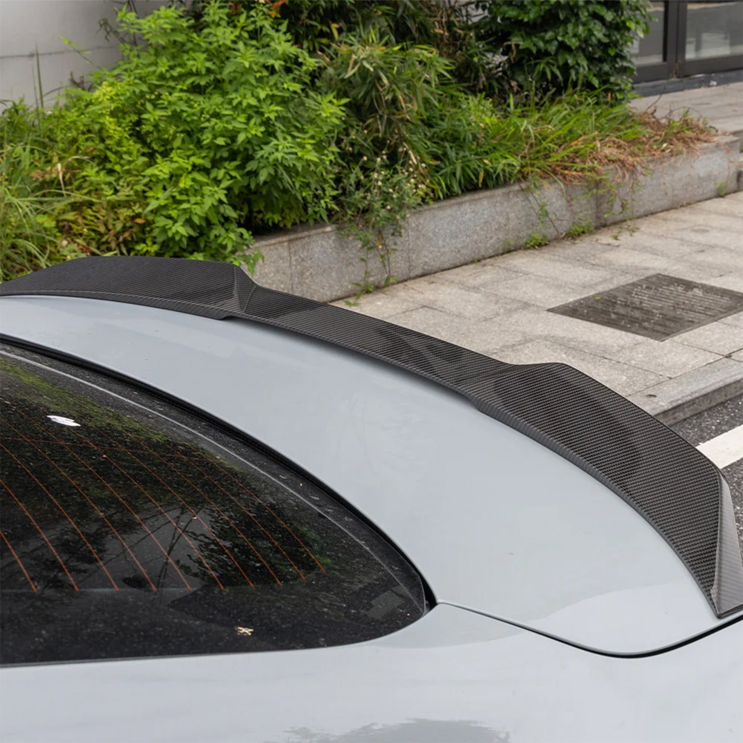 SooQoo BMW F74 2 Series Rear Trunk Spoiler In Gloss Carbon Fibre