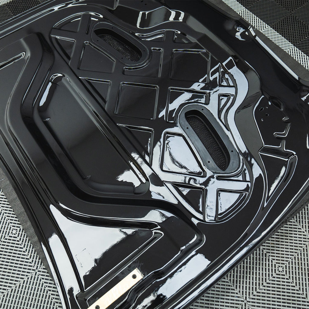 SooQoo BMW G90 & G99 M5 Vented Hood In Gloss Black Painted Pre Preg Carbon Fibre