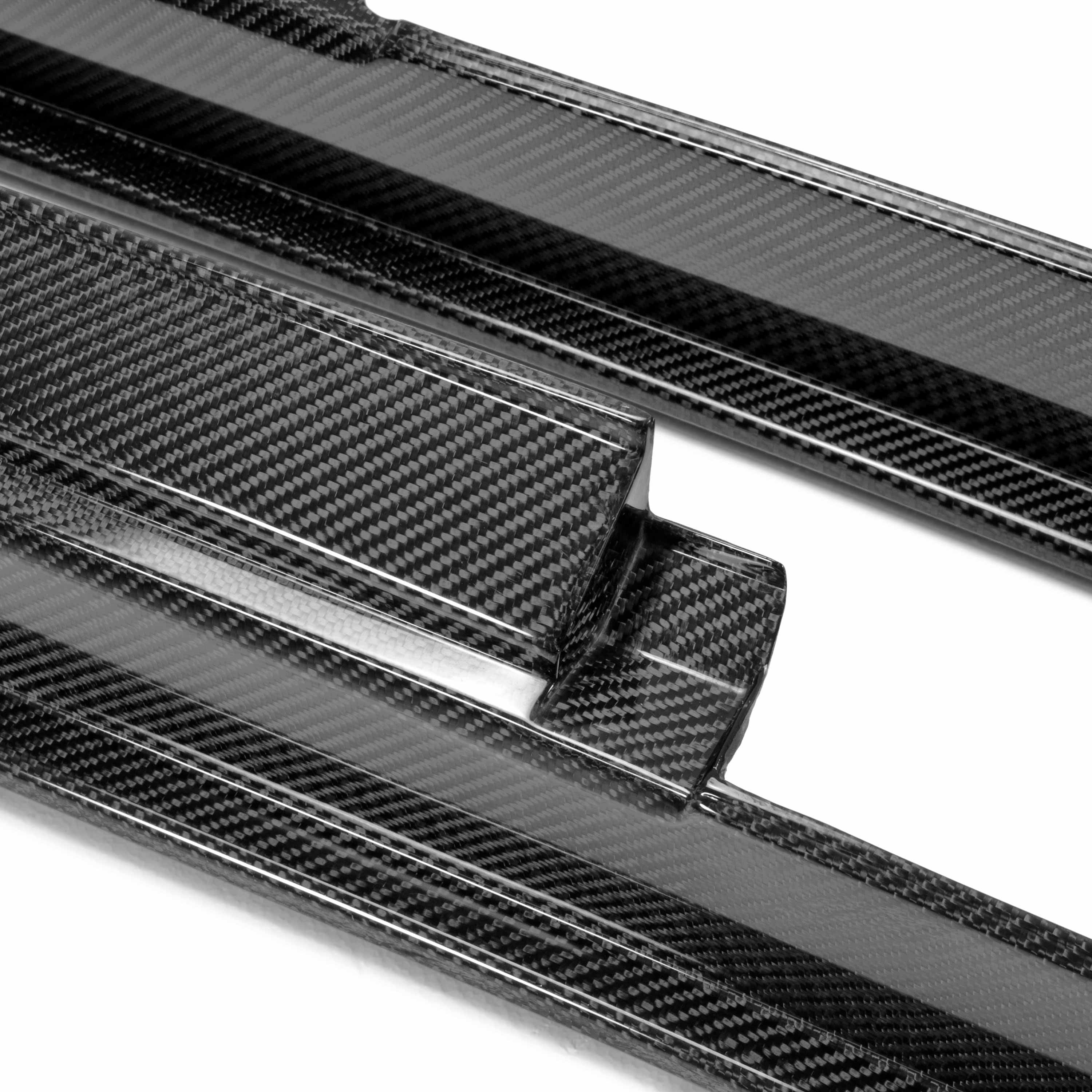 Seibon SS-Style Carbon Fiber Side Skirts - 2009-2016 Nissan GTR (Do Not Fit NISMO)
