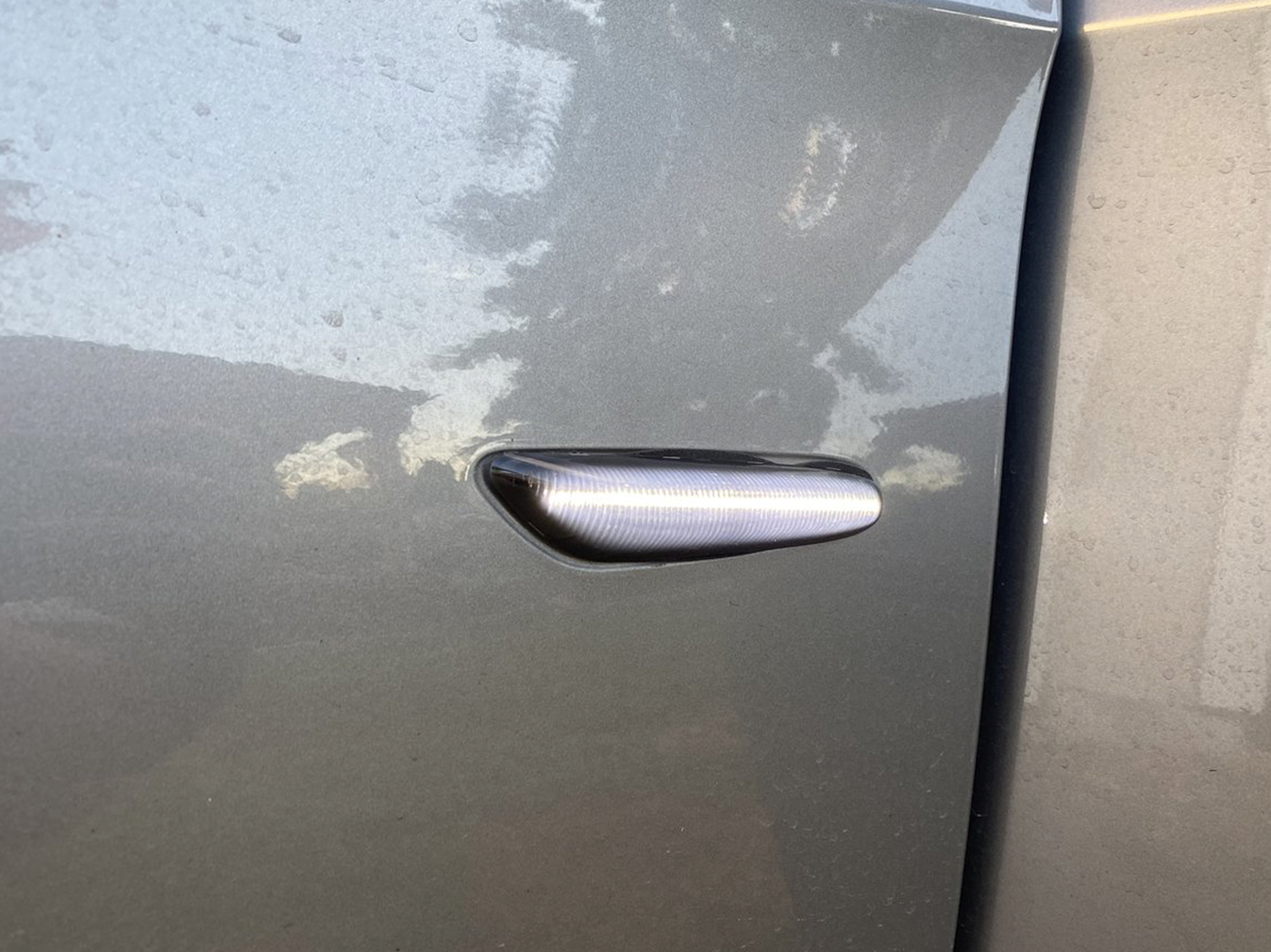 E9X 3 Series Side Fender Blacked Out Sequential Marker