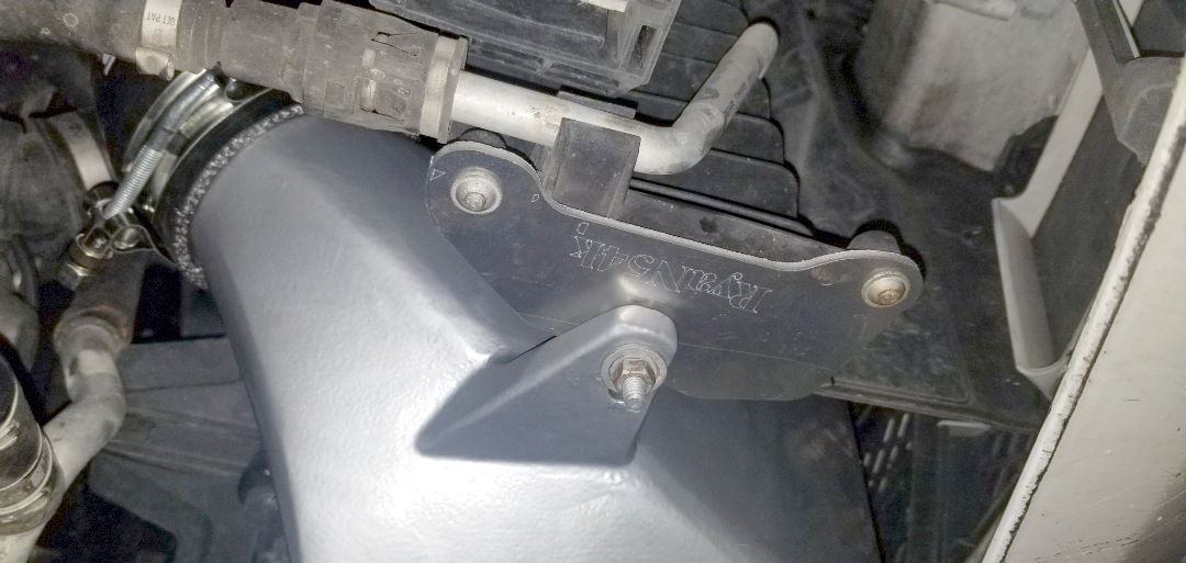 535 E chassis N54 BMW Intercooler Adapter Brackets
